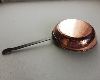 Vintage Hammered Copper Pan / Iron Handle