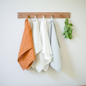 Couple's Initials Wedding Date Kitchen Tea Towel Monogrammed Bridal Shower Gift Housewarming Gift Idea Personalized Kitchen Tea Towel Bild 7