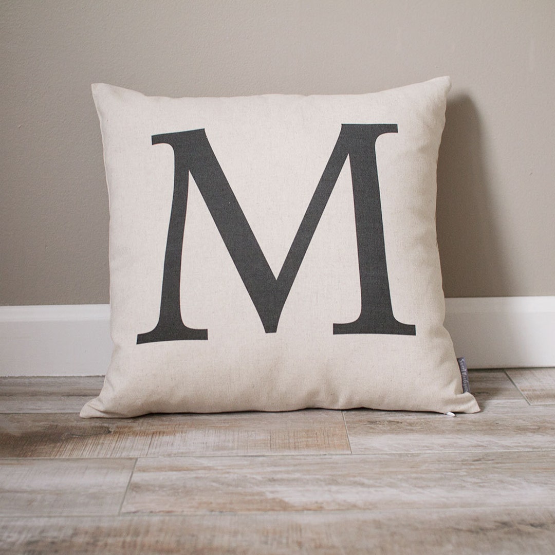 Monogram Throw Pillow with Sayings Grateful Thankful Blessed, Farmhouse  Accent Pillow, Personalized Pillow Cover, Farmhouse Decor - PIL176