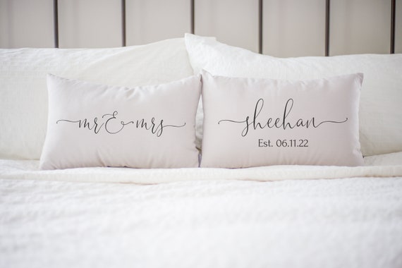 mr and mrs pillow set