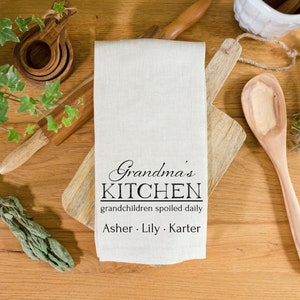 Personalized Linen Tea Towel for Grandparents l Custom Gift From Grandkids | Grandparent&#39;s Gift | Personalized Gift For Mom | Grandkid Names