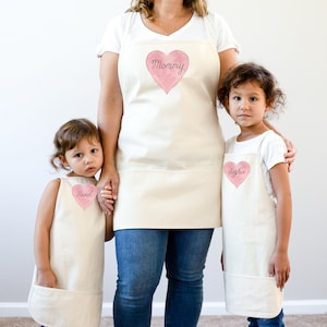 Mommy & Me Pink Heart Apron Set | Mommy Daughter Mother&#39;s Day Gift Apron Set | Mommy and Me Kitchen Apron | Personalized Youth Name Apron