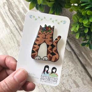 Brown Tabby Cat Pin, Badge, Hand Made, mothers day, christmas gift, birthday gift, cat lover
