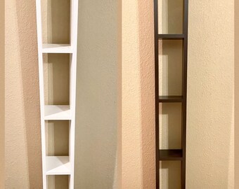 Bush Furniture Cottage Grove - Estantería alta y estrecha de 5 estantes con  puerta, color blanco