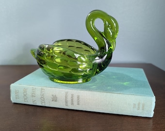 Vintage Viking Avocado Green Master Swan Dish – 6” Mid-Century Glass –  Glass Candy Bowl