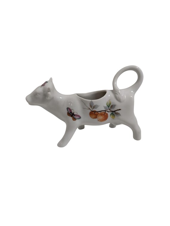 Vintage Andrea by Sadek Porcelain Cow Creamer – Hand-Painted Butterfly & Fruit Design #8275 – Japanese Fine China Figurine – Kitchen Decor