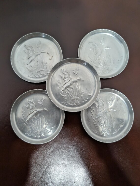 Vintage Aluminum Duck Coasters: Mid-Century Barware, Cabin Lodge Decor