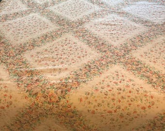 Edredón floral vintage enrejado: ropa de cama estilo cottagecore de los años 80
