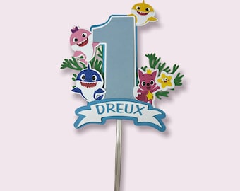 Décoration de gâteau inspirée d'un bébé requin