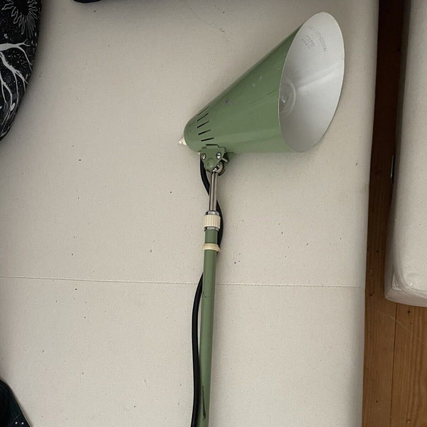 50er/60er Jahre Lampe Wandleuchte Kaiser Idell ISIS Wandlampe Zeichentischlampe