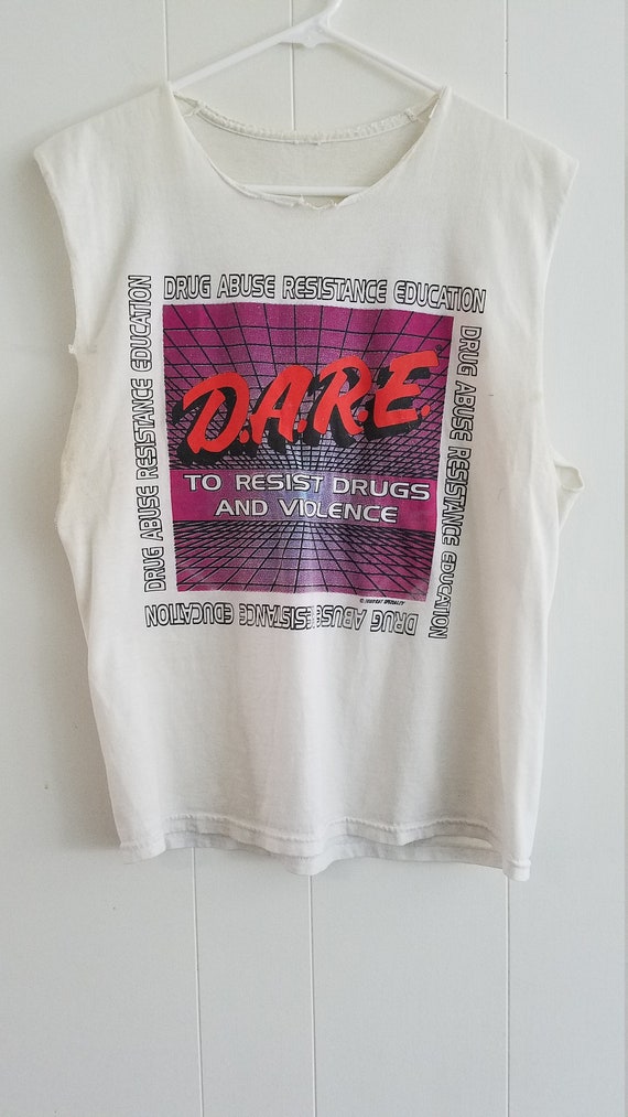 Vintage DARE t shirt