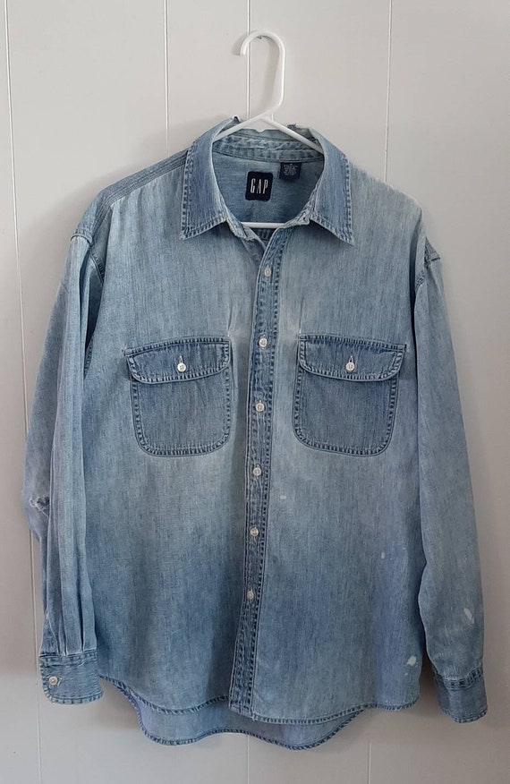 Gap button up shirt Gem