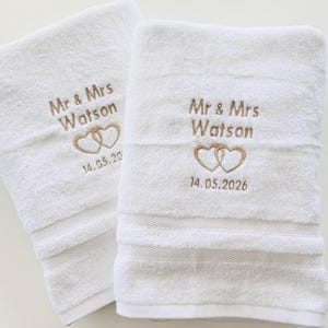 Personalised Mr and Mrs Cotton Anniversary Towels, Luxury Embroidered His and Hers Towels immagine 1