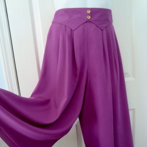 1970's Vintage Women's LAURISSA Boho Fuchsia Mid Calf Culotte Pants Skort Size 12 - Inseam 19" - Looks Like Never Worn