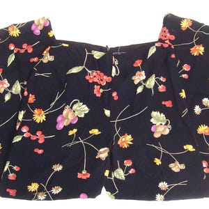 Vintage Women&#39;s LILY Black, Fully Lined Floral & Fruit Dress Pants Size S - Waist 28&quot; to 30&quot;, Inseam 28&quot; - Like new Condition