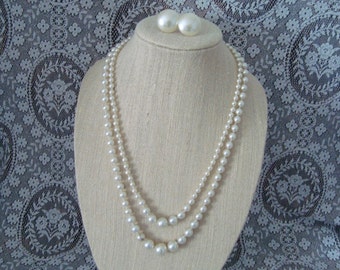 Vintage 1950's 2 Strand Faux Pearl Beaded Necklace w Screw-On Earrings