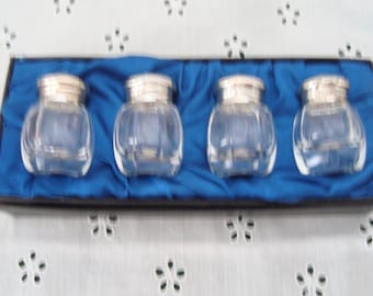 New Boxed Set of 4 Vintage TOSCANY Crystal Octagon Shaped Individual Salt Shakers - JAPAN