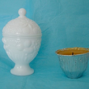Vintage 1970&#39;s AVON 6 1/8&quot; Pedestal White Milk Glass Candle Holder w Lid & Candle
