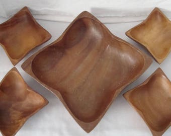 Vintage 5-teiliges quadratisches Salatschüssel-Set aus handgeschnitztem Affenholz aus den 1950er Jahren - Philippinen