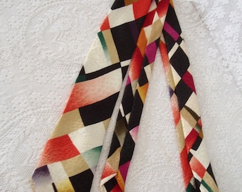 LN Vintage DONEAGLE Colorful, Abstract, Skinny 2 1/2" Wide, Short 51" Neck Tie