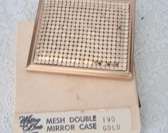 Estuche plegable de malla dorada con doble espejo, estilo vintage de los años 50, de WHITING & DAVIS - Nuevo, de stock antiguo.