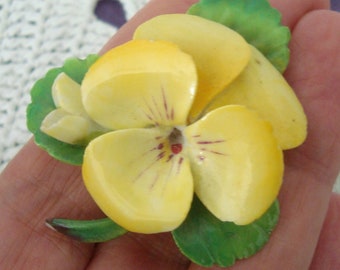 Vintage CARA CHINA STAFFORDSHIRE Yellow Pansy Pin Brooch - Made in England