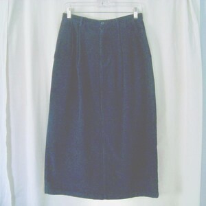 Like New Vintage Women&#39;s LANDS&#39; END Straight, Navy Blue Corduroy Skirt Size 6 - Waist 30&quot;, Length 33&quot; - Like NEW Condition