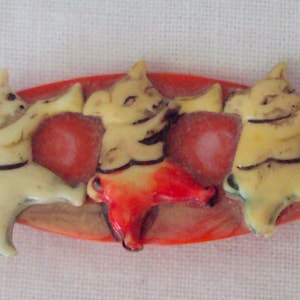 Broche o prendedor de celuloide original antiguo de LOS TRES CERDITOS - Muy raro y coleccionable antes de Disney