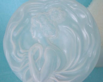 Caja de tocador vacía vintage CIARA Art Nouveau de 177 ml (6 oz) para polvos de tocador con borla.