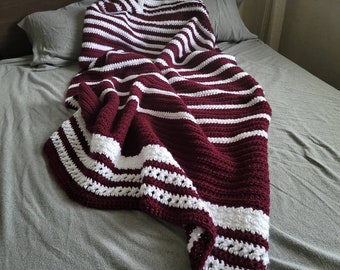 The Weekend Throw | Crochet Blanket Pattern