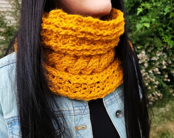 Cable Go Round | Crochet Scarf Pattern