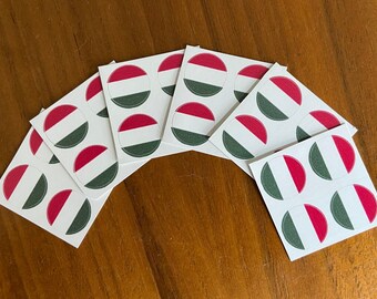 Pegatinas redondas con la bandera de Hungría, juego de 24–1/2 pulgadas de diámetro: utilícelas para manualidades, álbumes de recortes, proyectos escolares, etc.