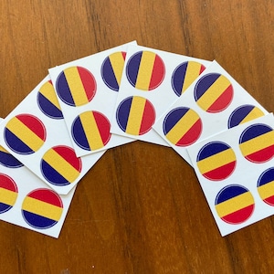 Romania Flag Round Stickers, Set of 24–1/2 inch diameter–Use for crafts, scrapbooking, school projects, etc.