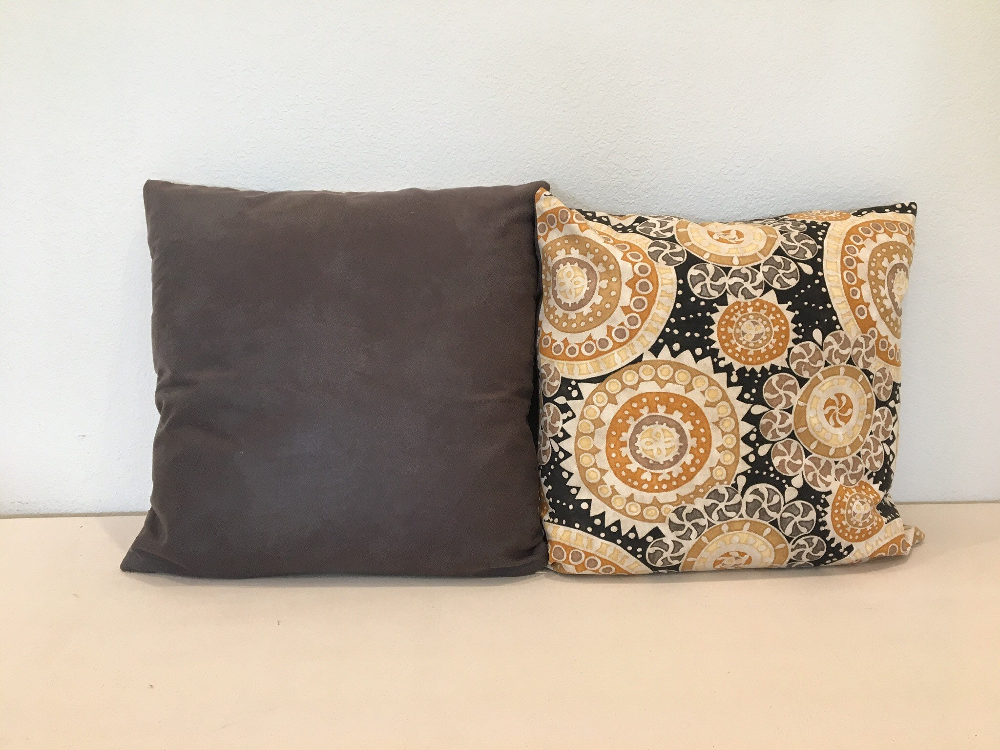 24 x 24 pair of decorative pillow covers Etsy Italia