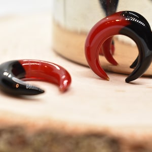 Cherry Red Glass Pincher Ear Gauge Plug Septum