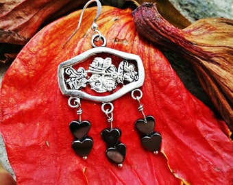 Mexican silver and onyx earrings, Antique Silver Earrings, Boho Earrings, Silver Dangle Earrings, Mayan Silver Earrings, Heart bead Jewelry