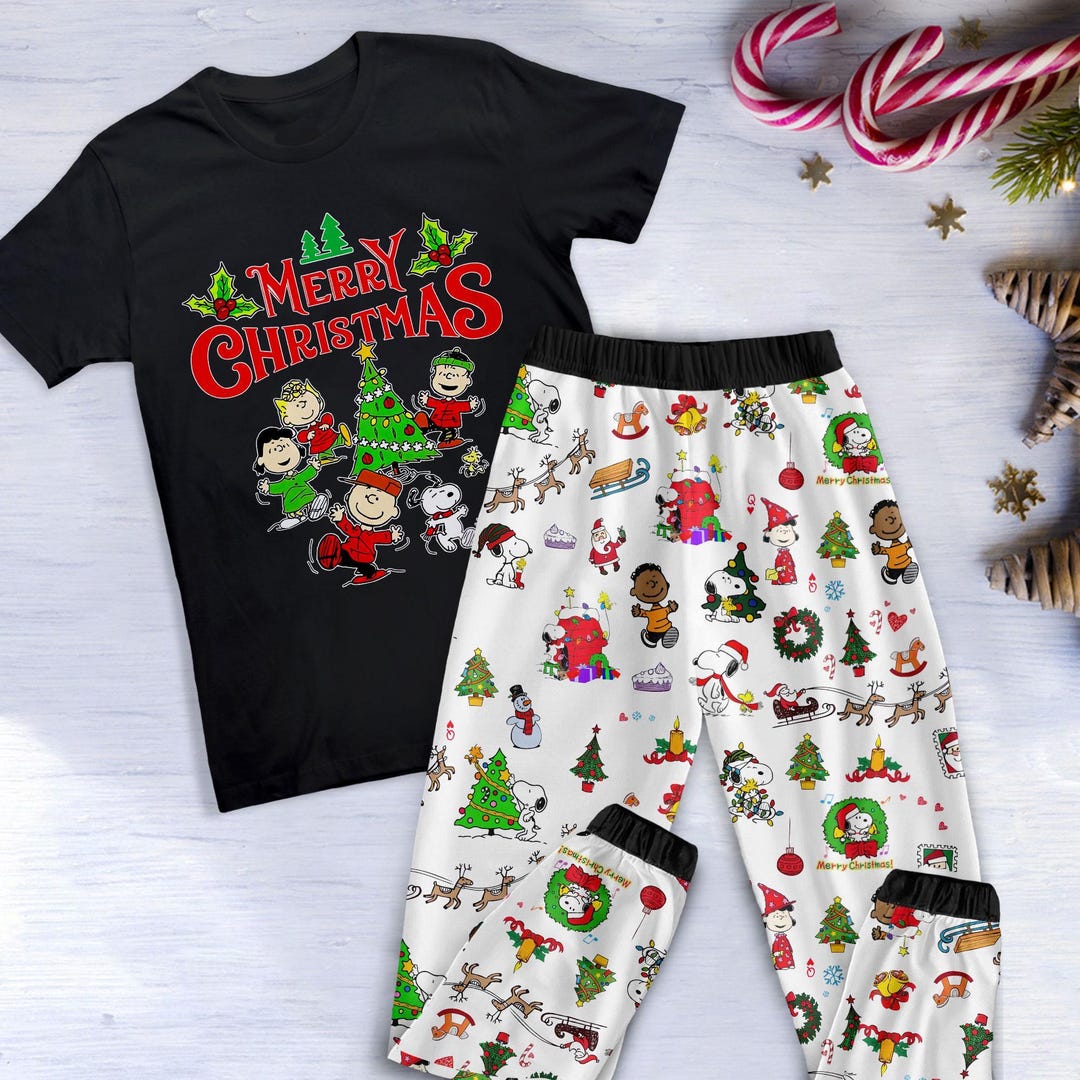 Peanuts Christmas Tree Pajamas Set, Personalized Family Pajamas, Family