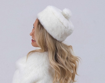 Bruiloft Faux Hat met Pom, Winter Fur Hat, Winter Bruiloften