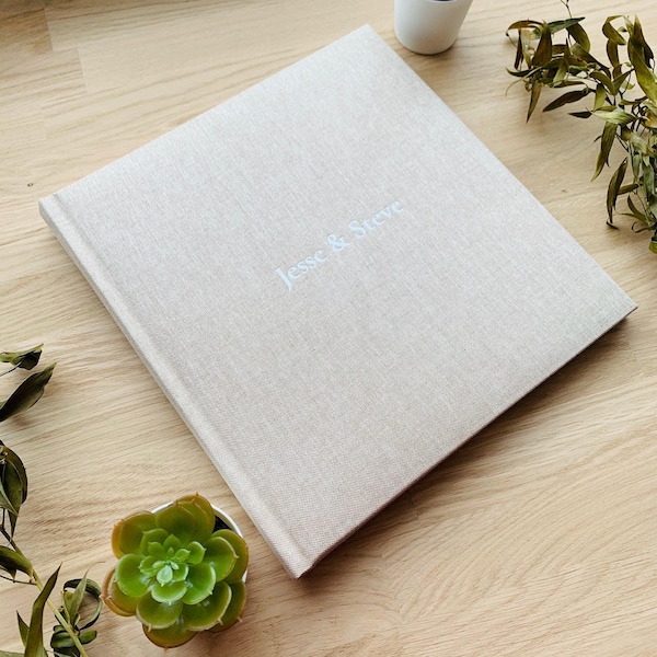 Customized Photo Album with Linen Cover and Pockets for Photos