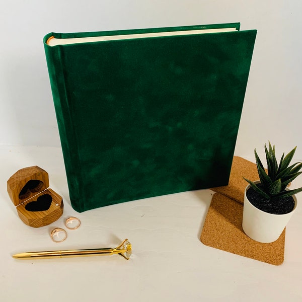 Emerald Photo Album Holds 200 4x6inch/10x15cm Photos, Velvet Slip-In Photo Album