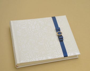 Photo album for 100 photos (4x6) with different color ribbon