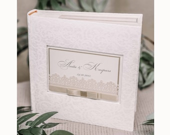 Wedding photo album with clear sleeves for 4 x 6 photos
