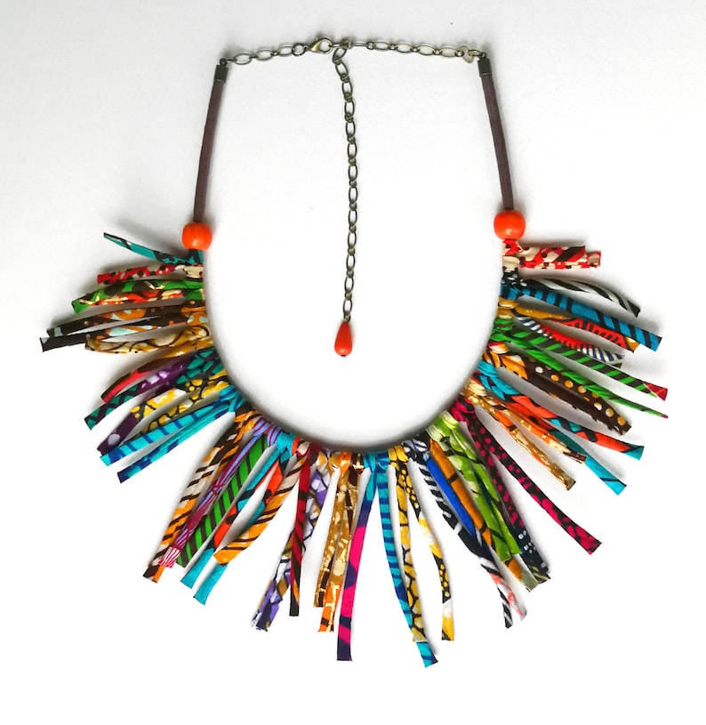 Collier multicolore plastron à franges en wax, modulable, longueur ajustable Finition bronze, dorée ou argentée Modèles uniques image 5