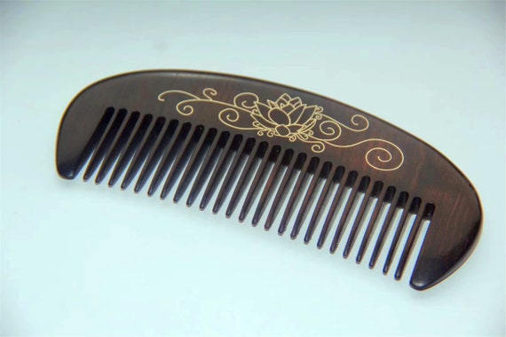 Peigne de massage en Yugi bronze coréen Notdam – Poom Collectif