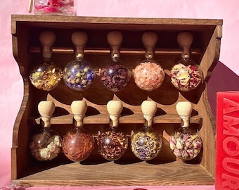 Drewniany stojak na przyprawy w stylu vintage z 10 szklanymi bańkami - Bąbelki przyprawowe - Oferta na Walentynki