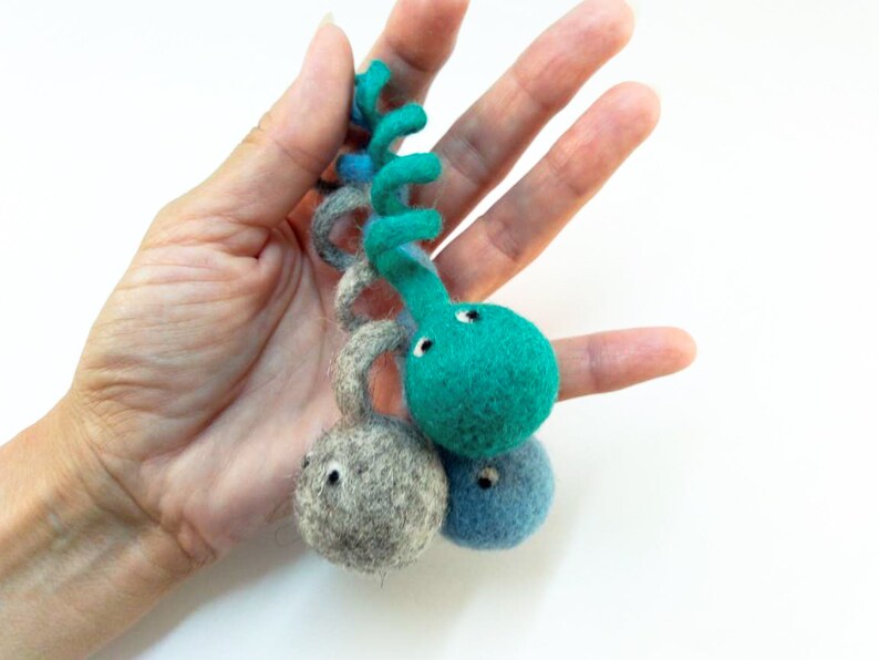 natural-wool-cat-toys-felted-balls-with-spiral-cat-gift-pet-toys-gift