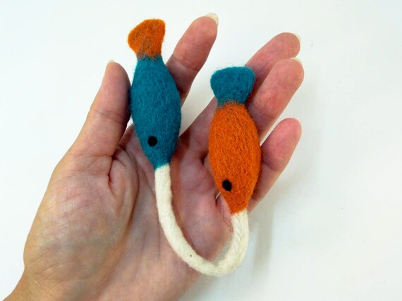 felt cat toys