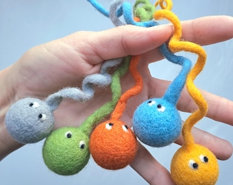 Natural Wool Cat Toys Felted Balls with Spiral Cat gift, Pet toys, Gift for cat, Cat lover gift, Wool cat toy, Cat balls, Felted cat toy