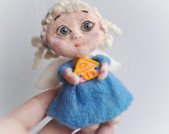 Cute Angel Figure, OOAK Angel, Needle felted angel, Angel ornament, Wool angel doll, Guardian angel Positive talisman gift Housewarming gift