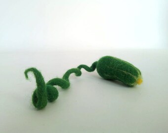 Cucumber felt cat toy, Cat gift, Felted cat toy, Spiral cat toy